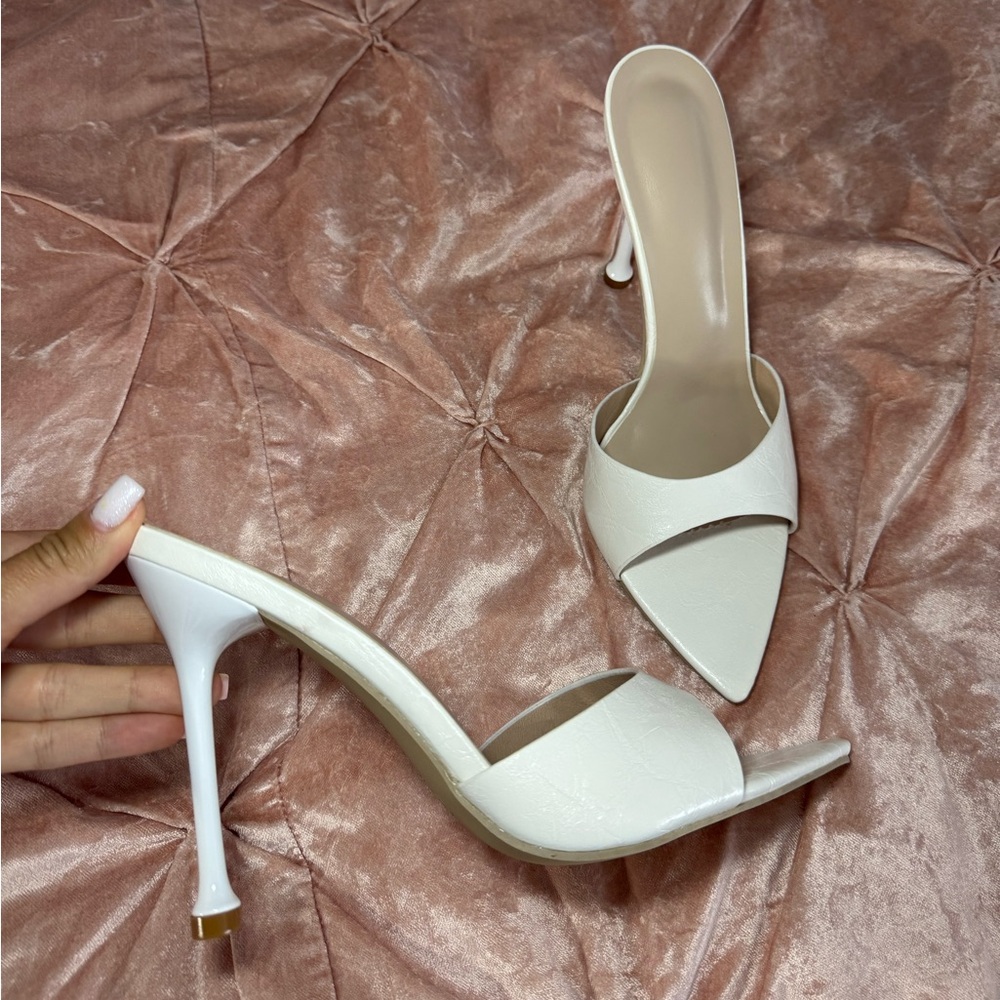 Elegant Cream Stiletto Heels